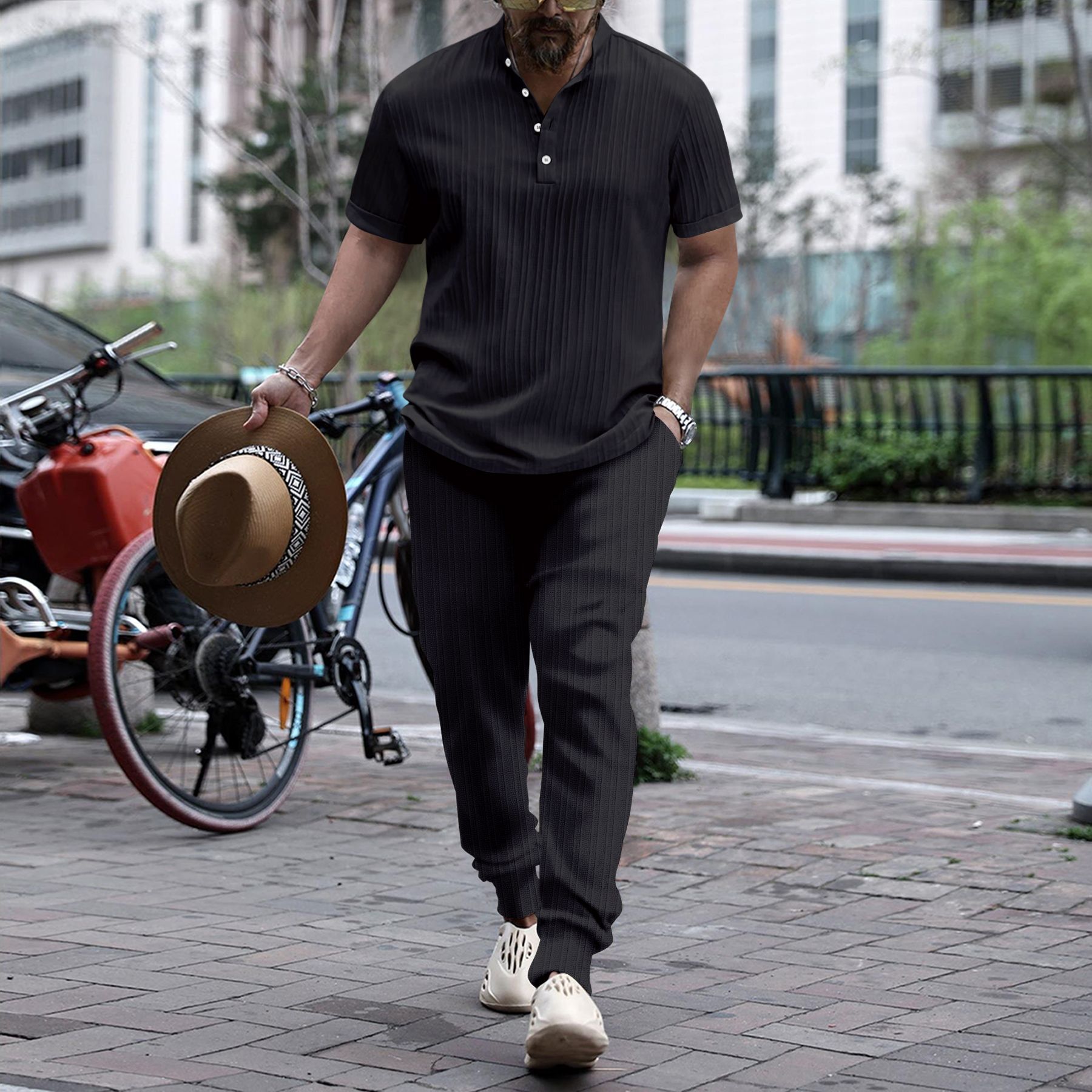 Men's shirts, casual short-sleeved shirts and trousers, beachwear 6 01